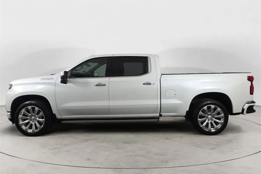 2022 Chevrolet Silverado 1500 High Country photo 1