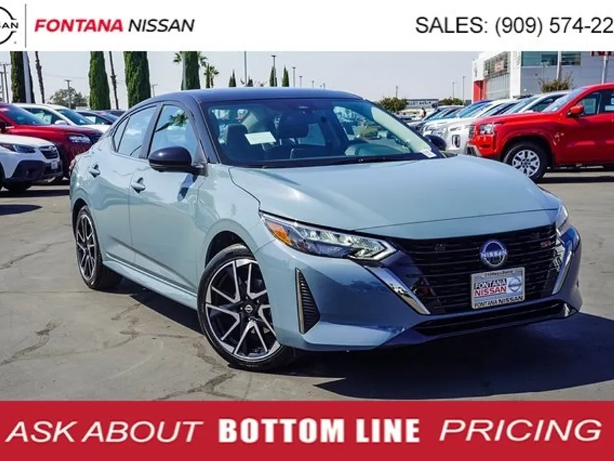 2025 Nissan Sentra SR photo 1