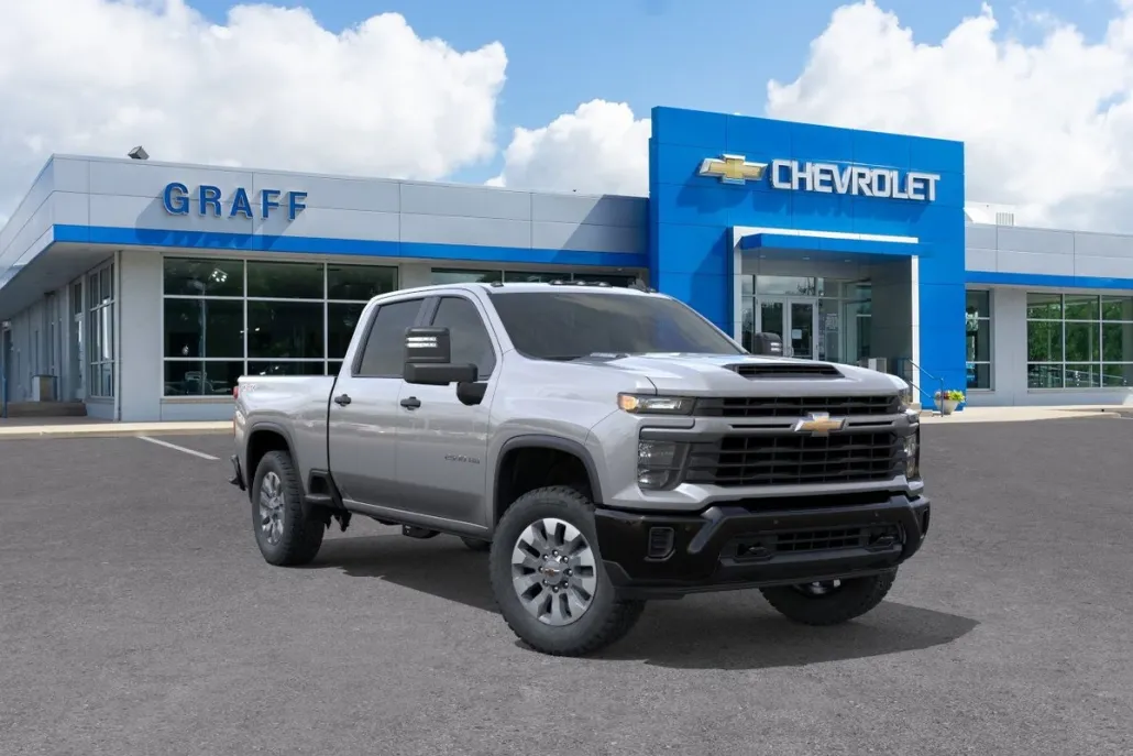 2025 Chevrolet Silverado 2500HD Custom photo 1