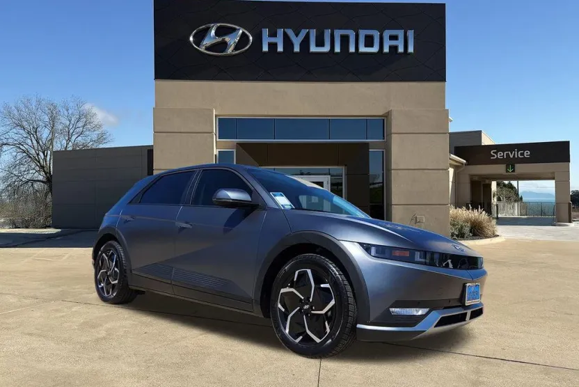 2023 Hyundai Ioniq 5 SEL photo 1