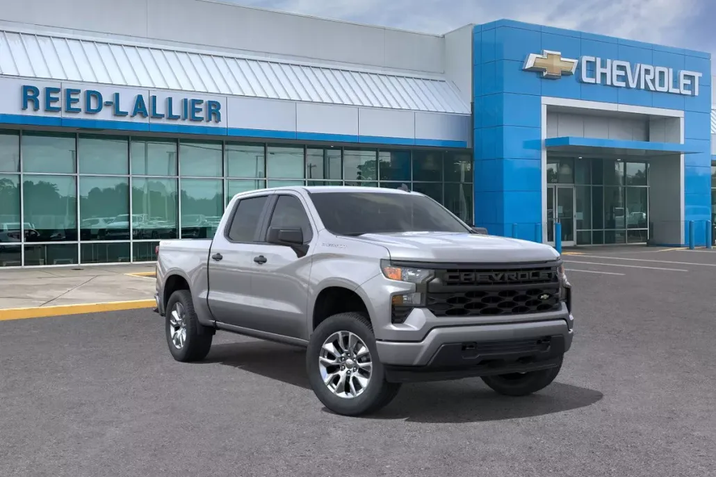 2025 Chevrolet Silverado 1500 Custom photo 1