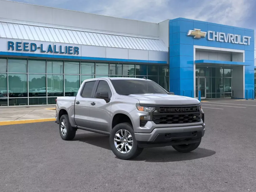 2025 Chevrolet Silverado 1500 Custom photo 1