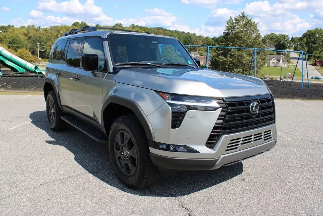 2024 Lexus GX 550 Overtrail photo 1