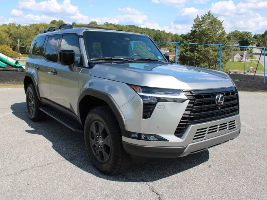2024 Lexus GX 550 Overtrail photo 1