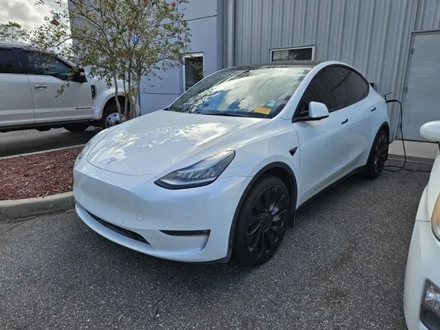 2021 Tesla Model Y Long Range photo 1