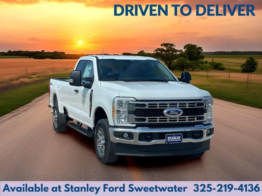 2025 Ford F-350 XLT photo 1