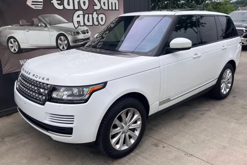 2016 Land Rover Range Rover HSE photo 1