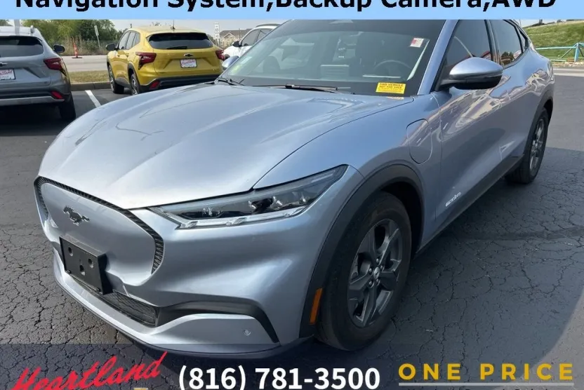 2022 Ford Mustang Mach-E Select photo 1