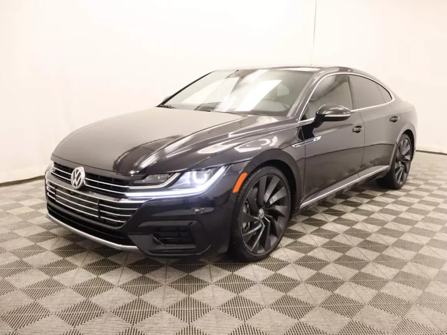 2019 Volkswagen Arteon SEL R-Line photo 1
