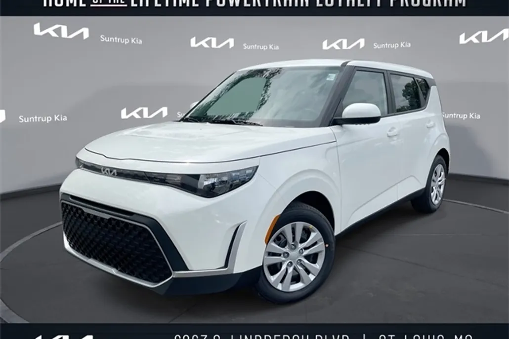 2025 Kia Soul LX photo 1