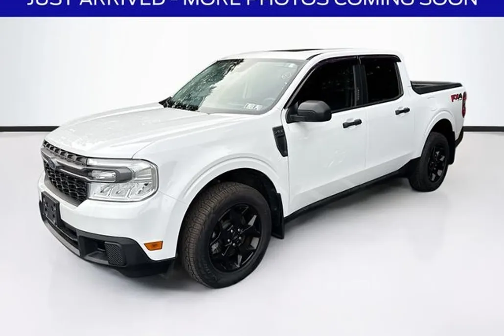 2023 Ford Maverick XLT photo 1