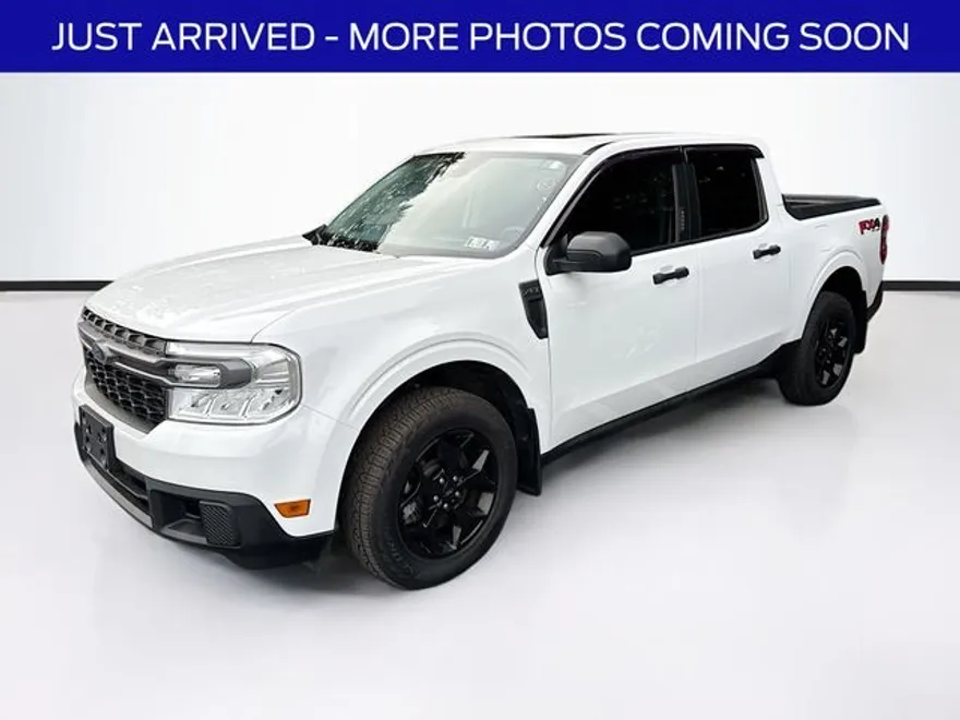 2023 Ford Maverick XLT photo 1