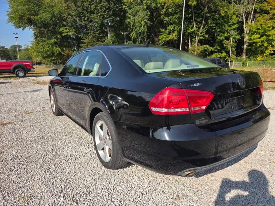 2013 Volkswagen Passat TDI SE photo 1
