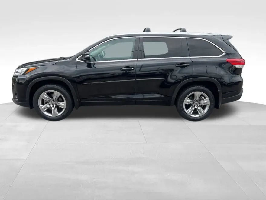 2019 Toyota Highlander Limited photo 1