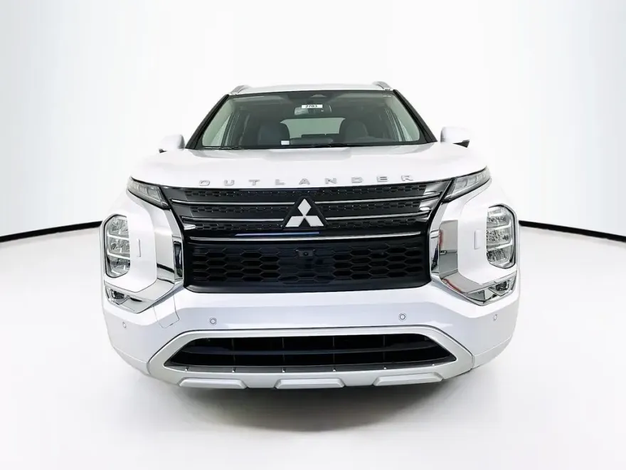 2024 Mitsubishi Outlander PHEV SEL photo 1