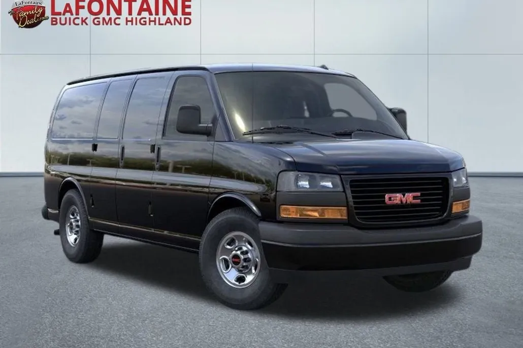 2025 Gmc Savana Cargo 3500 photo 1