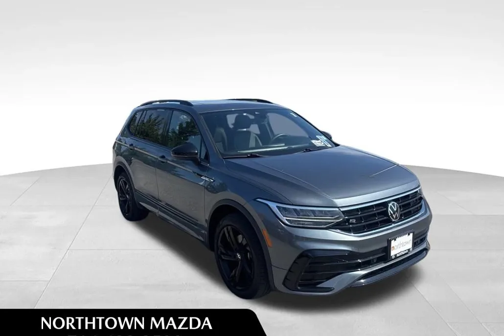 2023 Volkswagen Tiguan SE R-Line Black photo 1