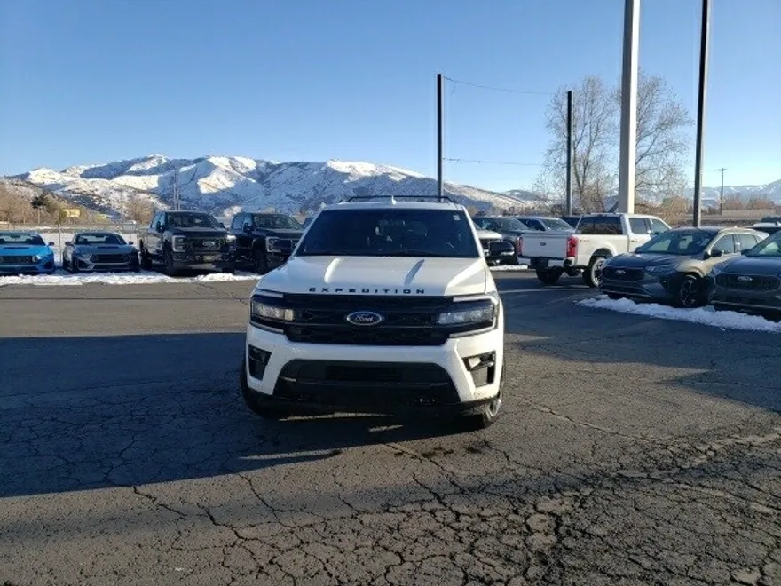 2024 Ford Expedition MAX Limited photo 1
