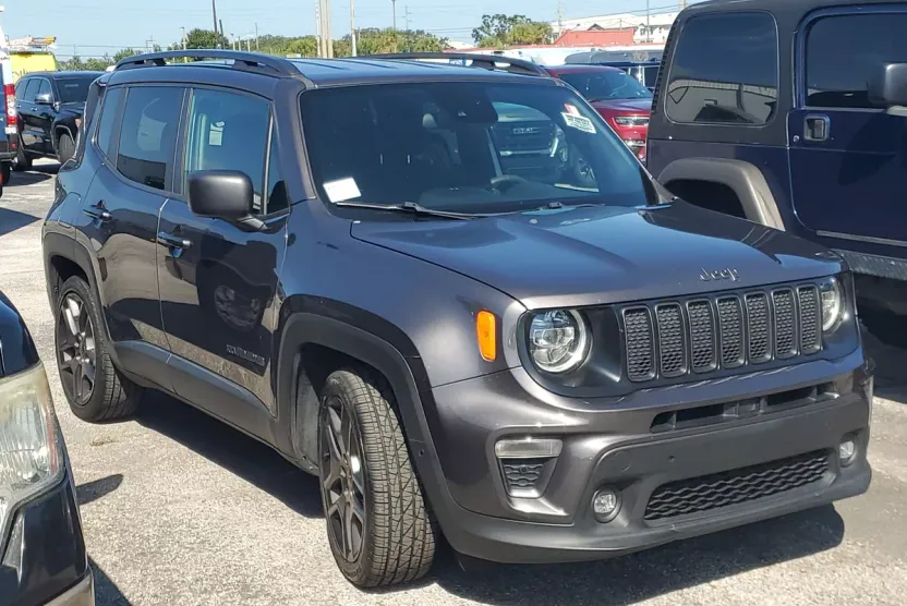 2021 Jeep Renegade Latitude photo 1