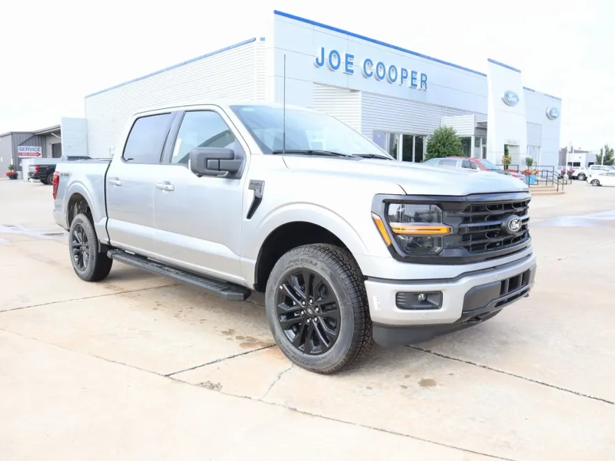 2025 Ford F-150 XLT photo 1