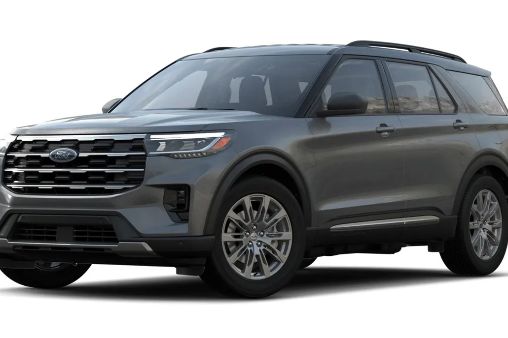 2025 Ford Explorer photo 1