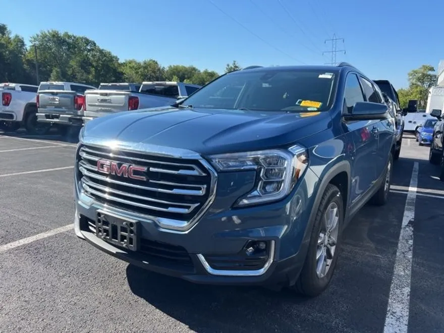 2024 Gmc Terrain SLT photo 1