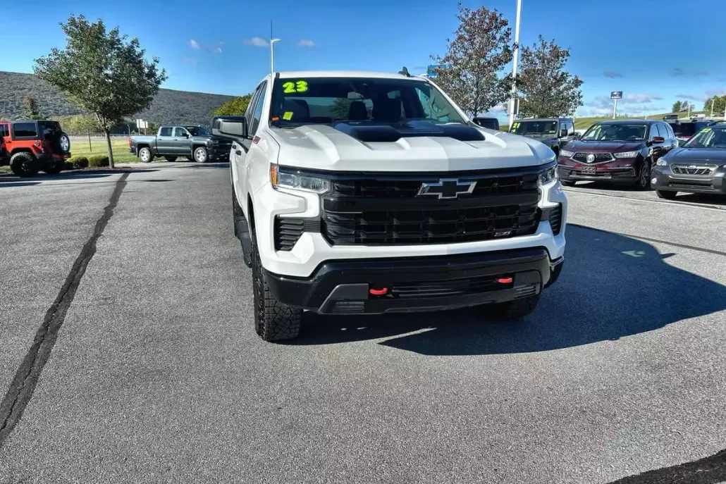 2023 Chevrolet Silverado 1500 LT Trail Boss photo 1