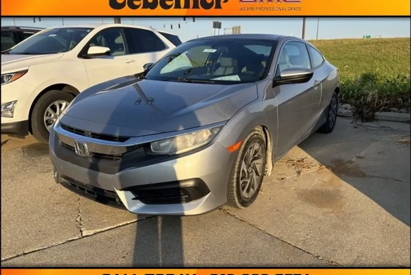 2016 Honda Civic LX photo 1