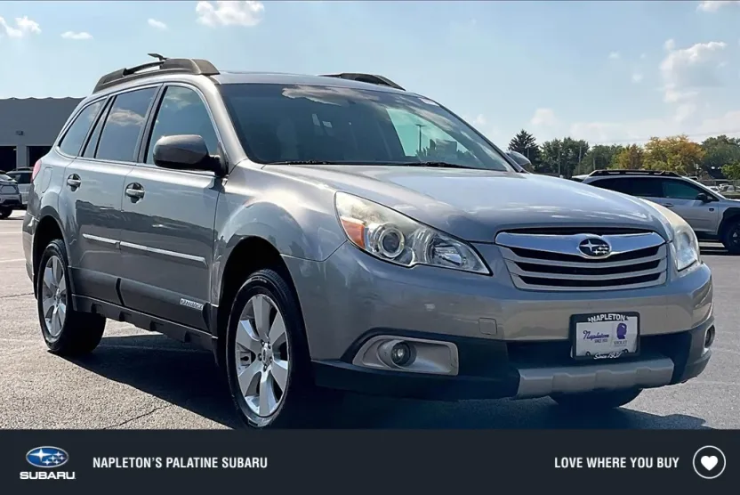 2011 Subaru Outback 2.5i photo 1