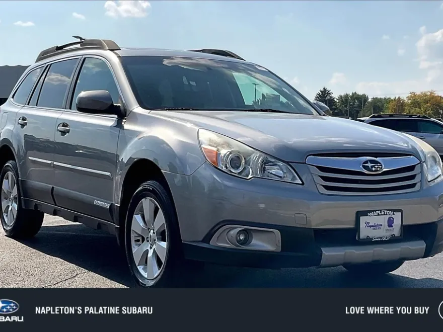 2011 Subaru Outback 2.5i photo 1