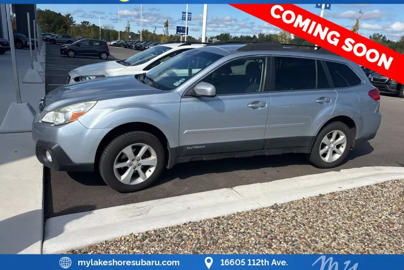 2014 Subaru Outback 2.5i Premium photo 1