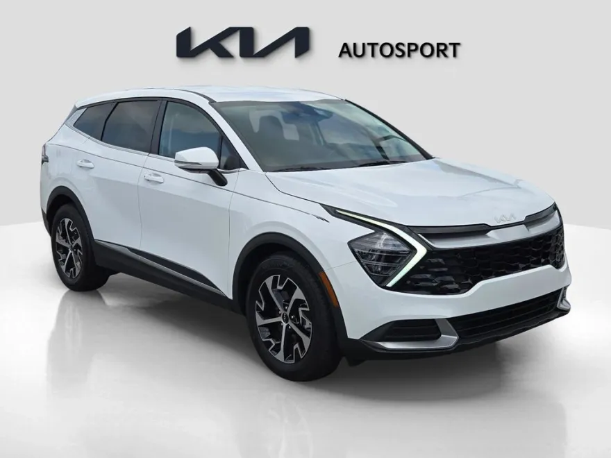 2024 Kia Sportage EX photo 1