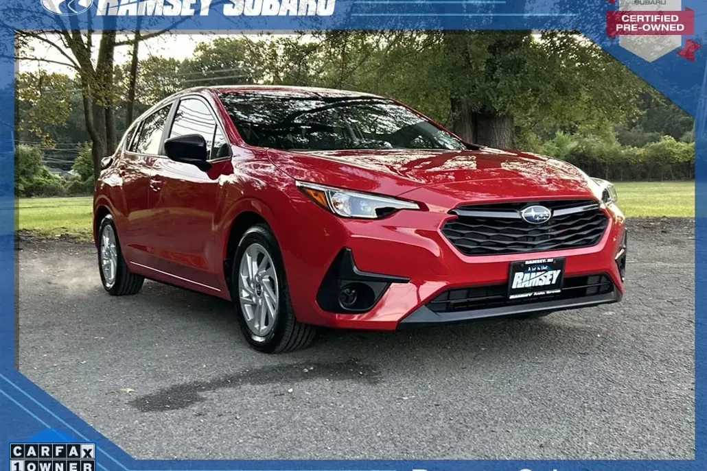 2025 Subaru Impreza Base photo 1
