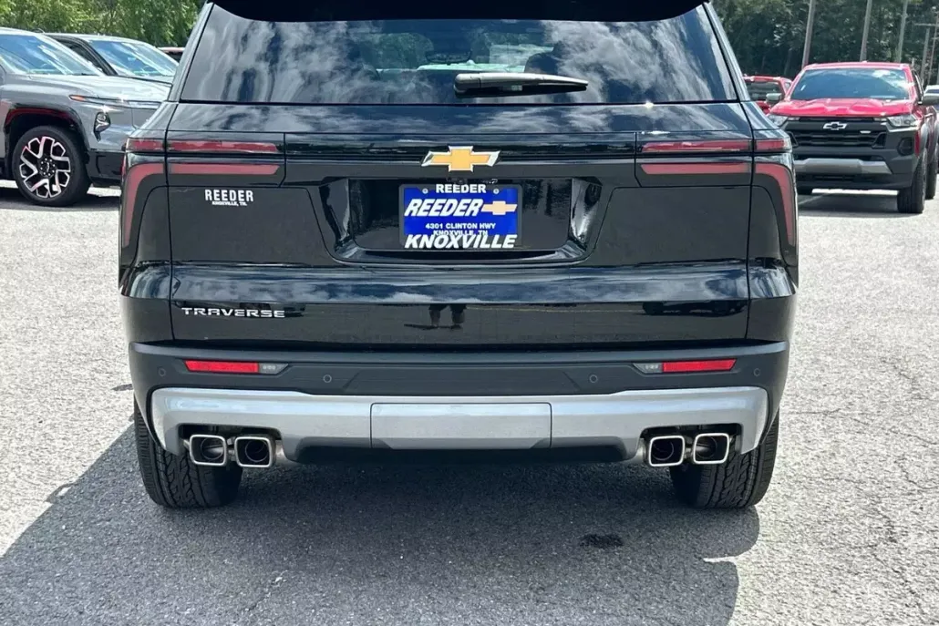 2026 Chevrolet Traverse photo 1