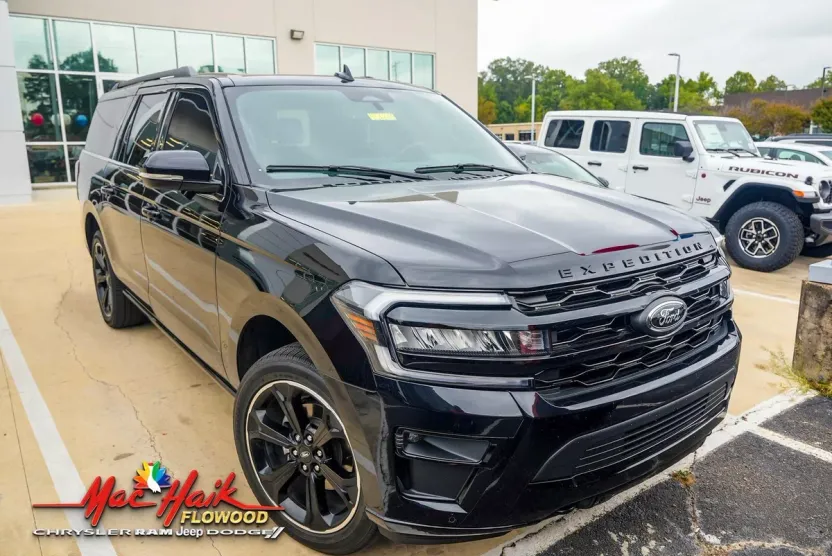 2023 Ford Expedition MAX Limited photo 1