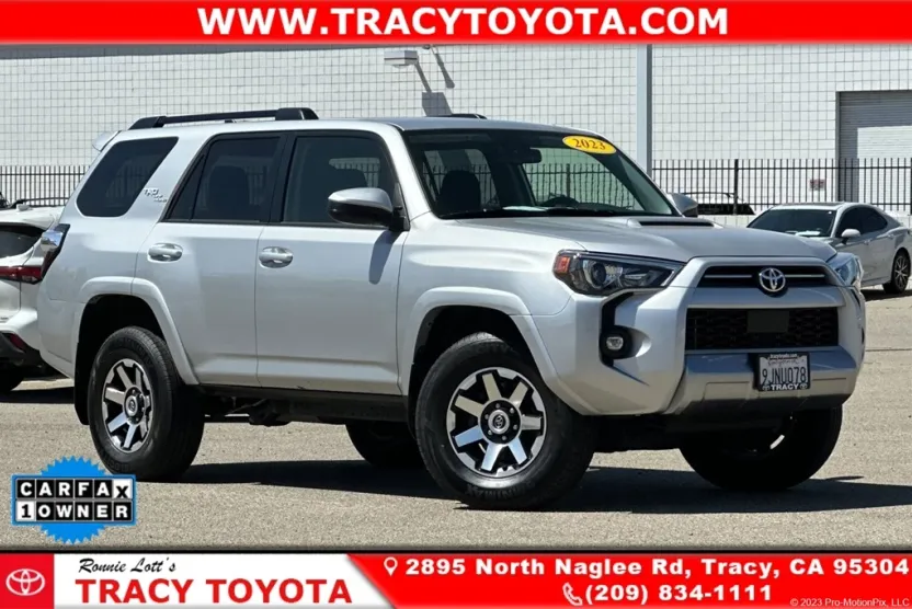 2024 Toyota 4Runner TRD Off-Road photo 1