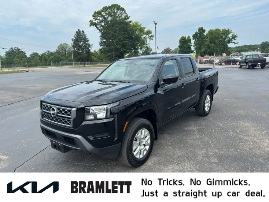 2023 Nissan Frontier SV photo 1