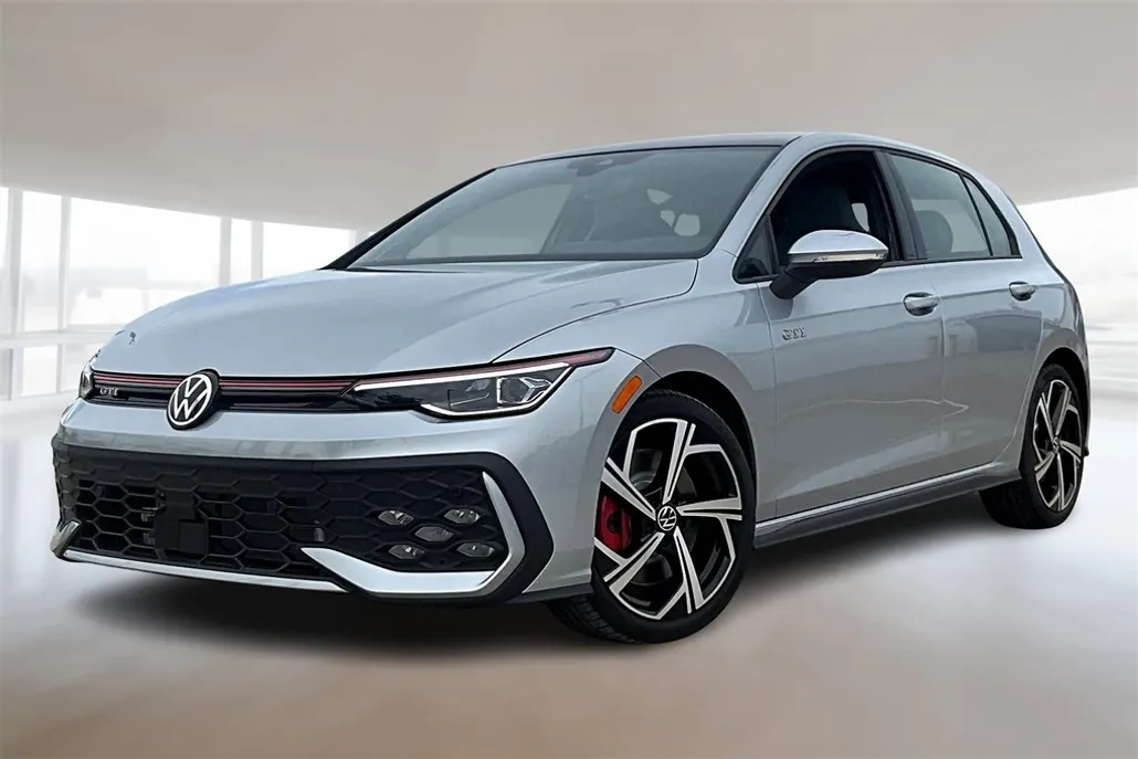 2025 Volkswagen Golf GTI SE photo 1