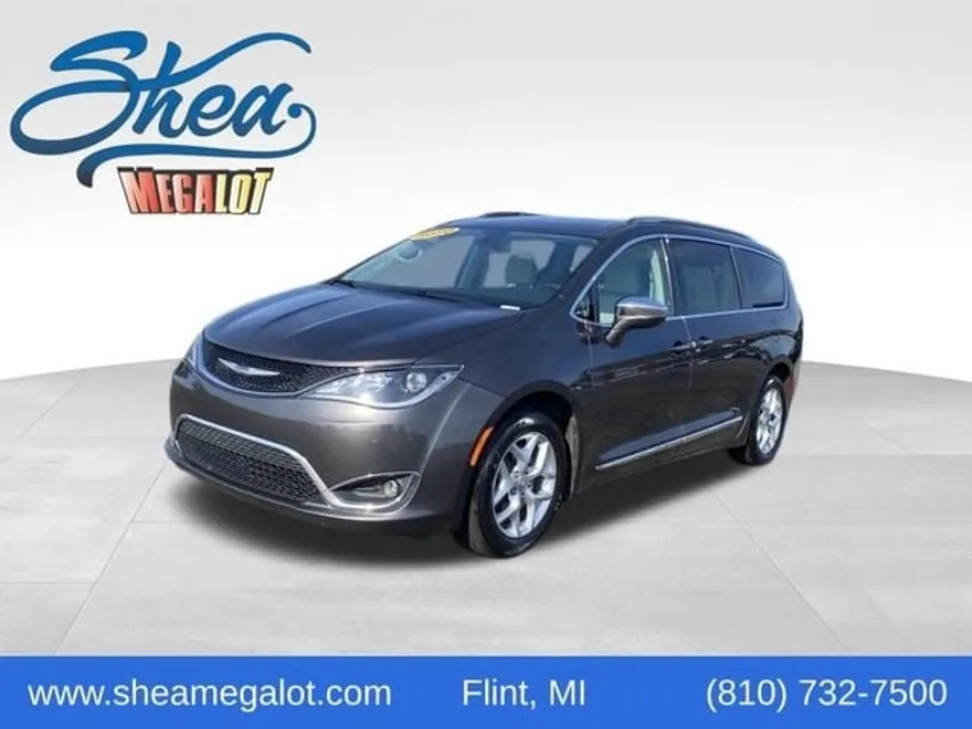 2020 Chrysler Pacifica Limited photo 1