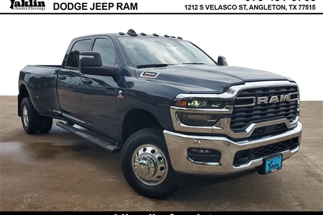 2026 Ram 3500 Tradesman photo 1