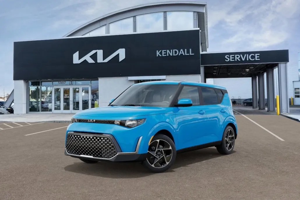 2025 Kia Soul EX photo 1
