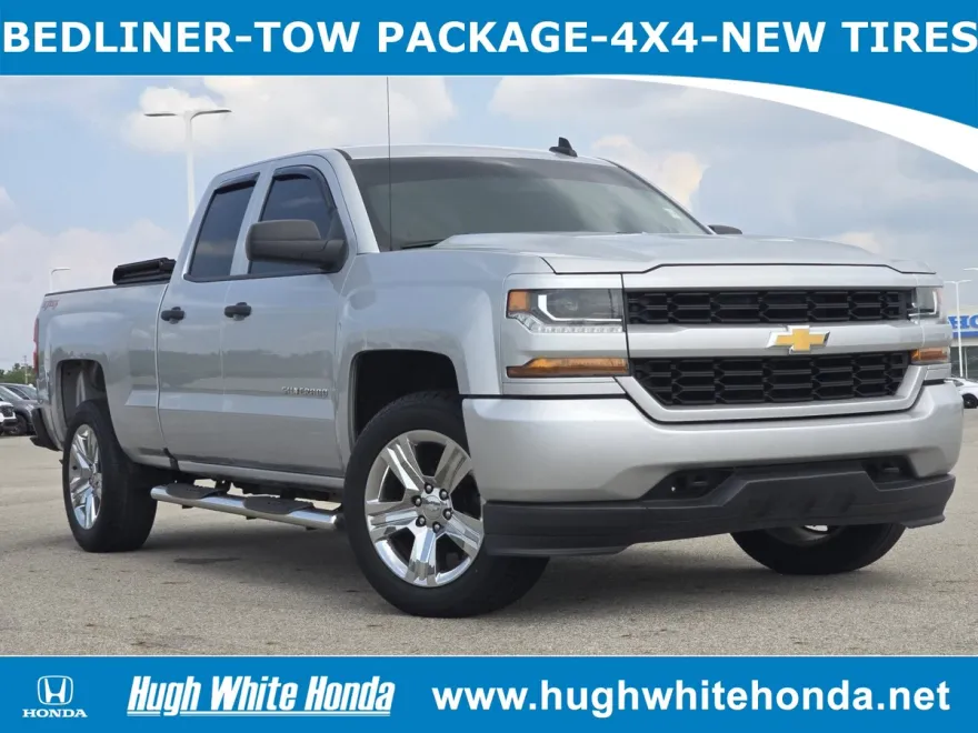 2018 Chevrolet Silverado 1500 Custom photo 1