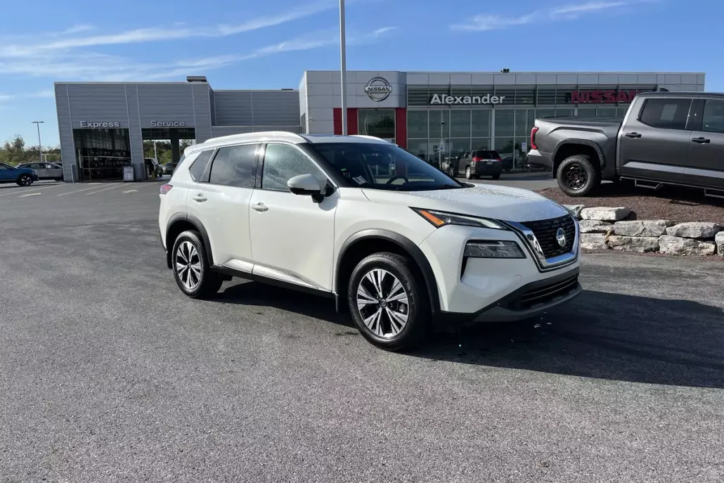 2021 Nissan Rogue AWD SV photo 1