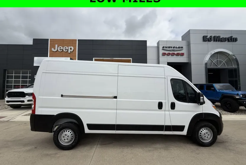 2025 Ram ProMaster 2500 photo 1