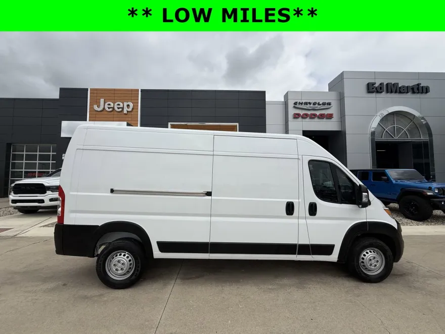 2025 Ram ProMaster 2500 photo 1