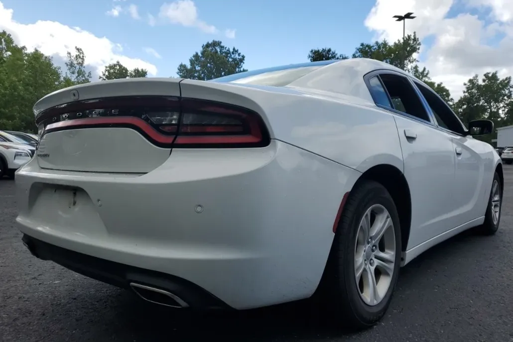 2019 Dodge Charger SXT photo 1