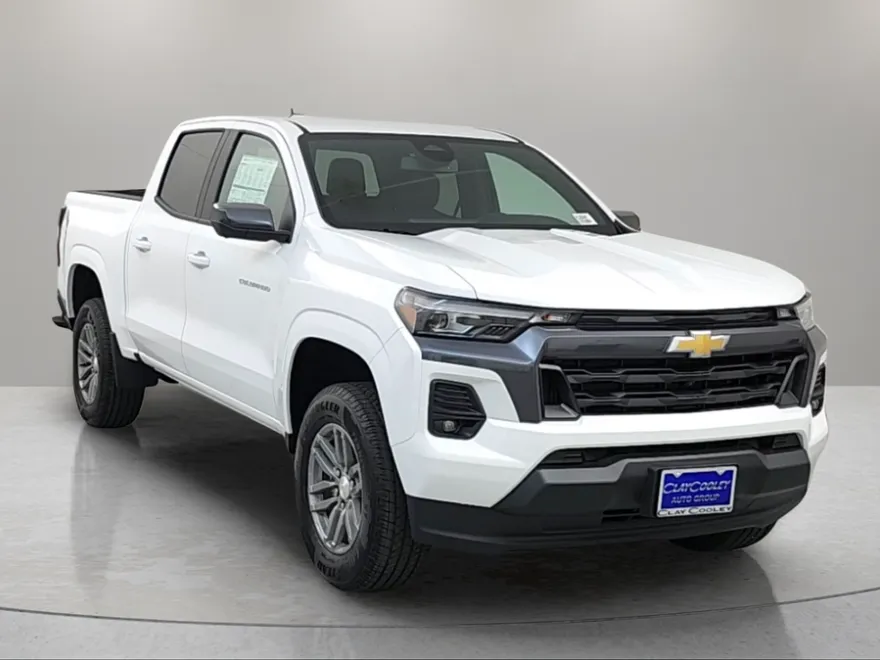2025 Chevrolet Colorado Work Truck LT photo 1