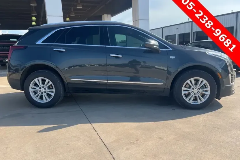 2022 Cadillac XT5 Luxury photo 1
