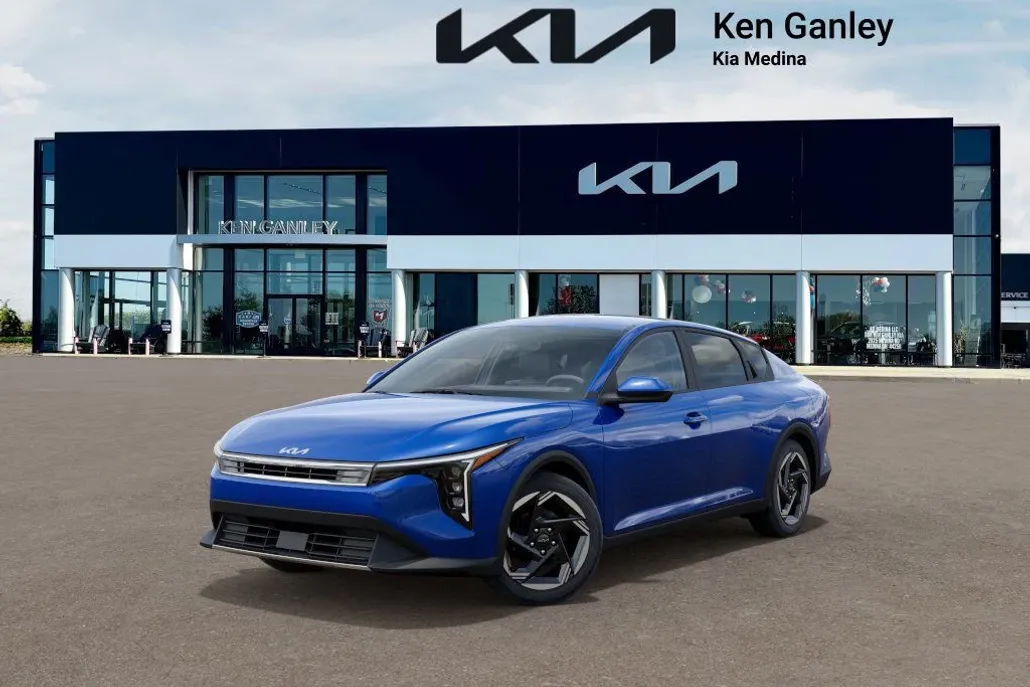 2025 Kia K4 EX photo 1