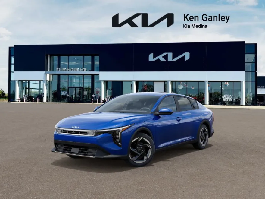 2025 Kia K4 EX photo 1
